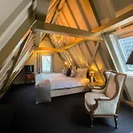 Ambassade Hotel