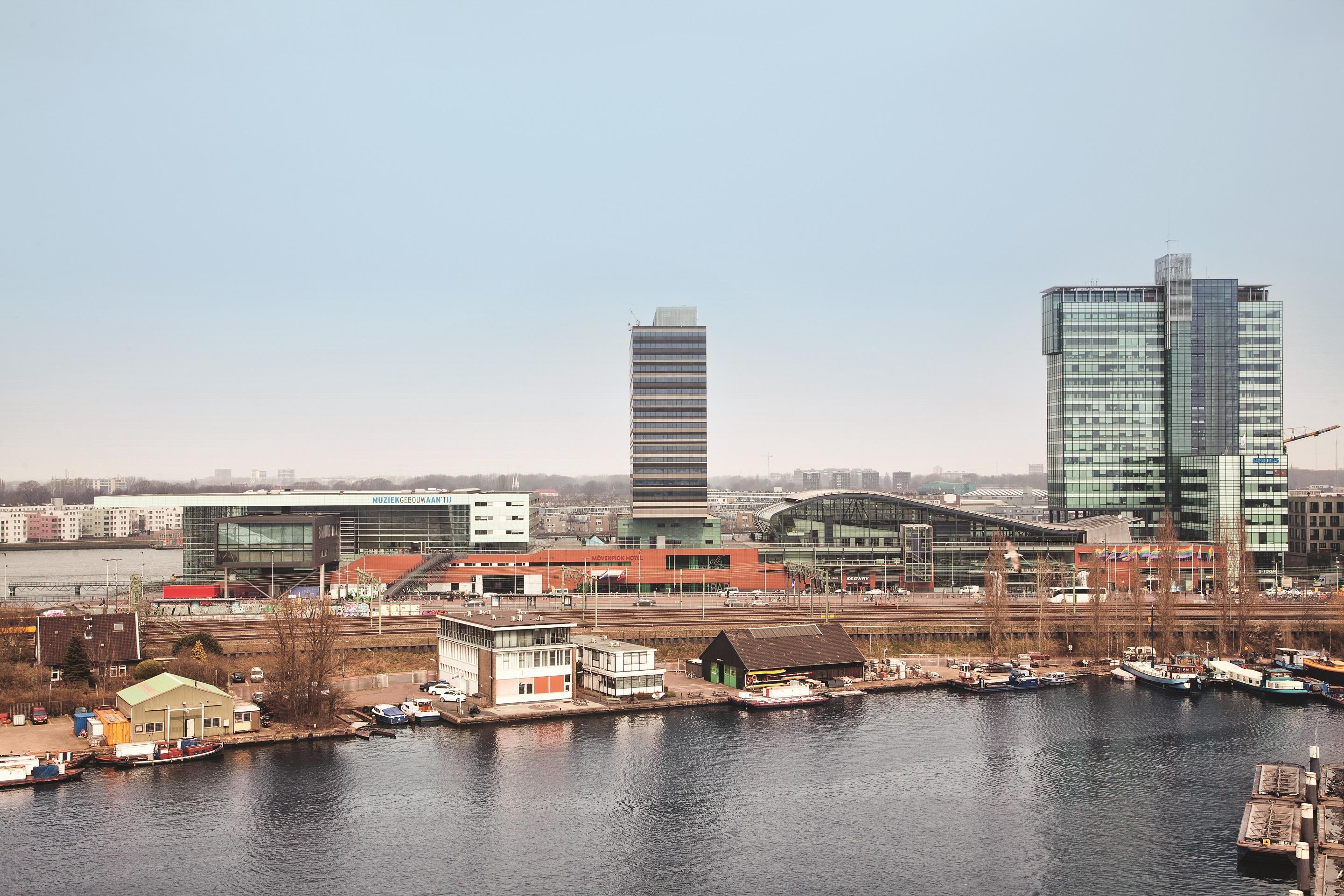 Mövenpick Centre Hotel 4*