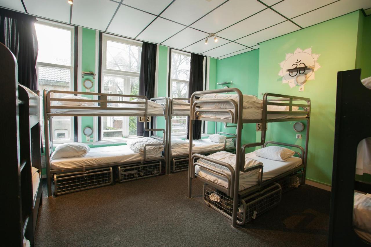 The Flying Pig Uptown Hostel