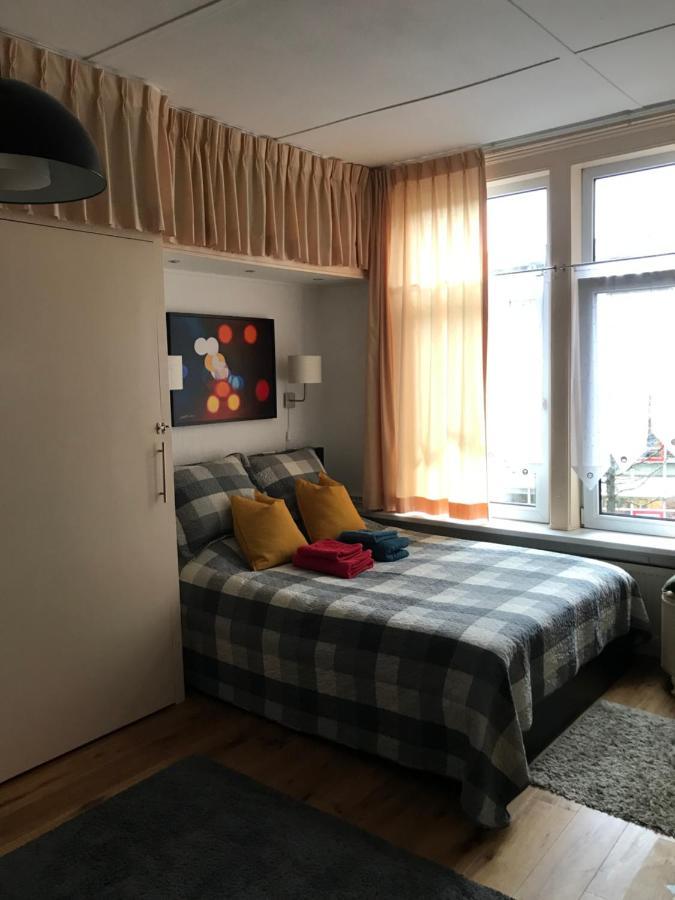 Apartment Six