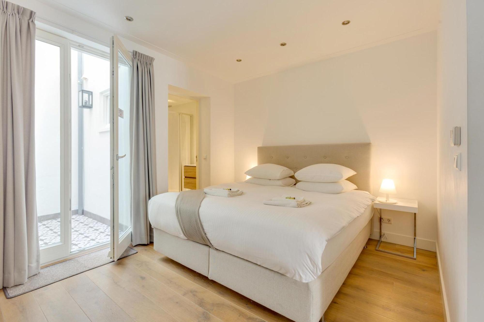 Apartment Private With Patio In The Heart Of Amsterdam