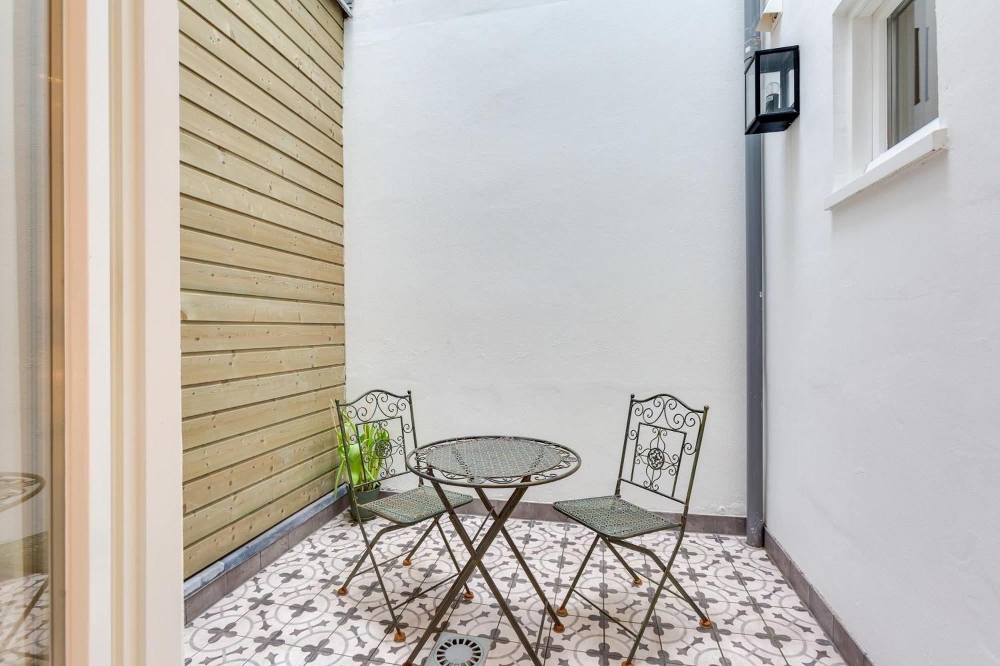 Private With Patio In The Heart Of