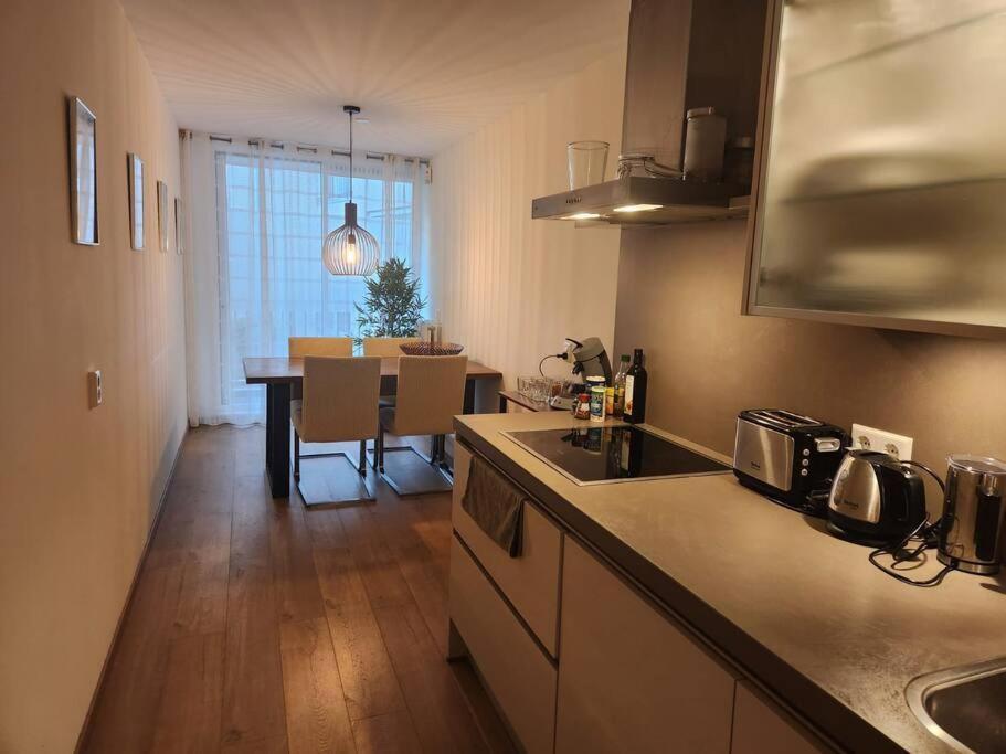 Spacious Apartment, Canal Area, Center *