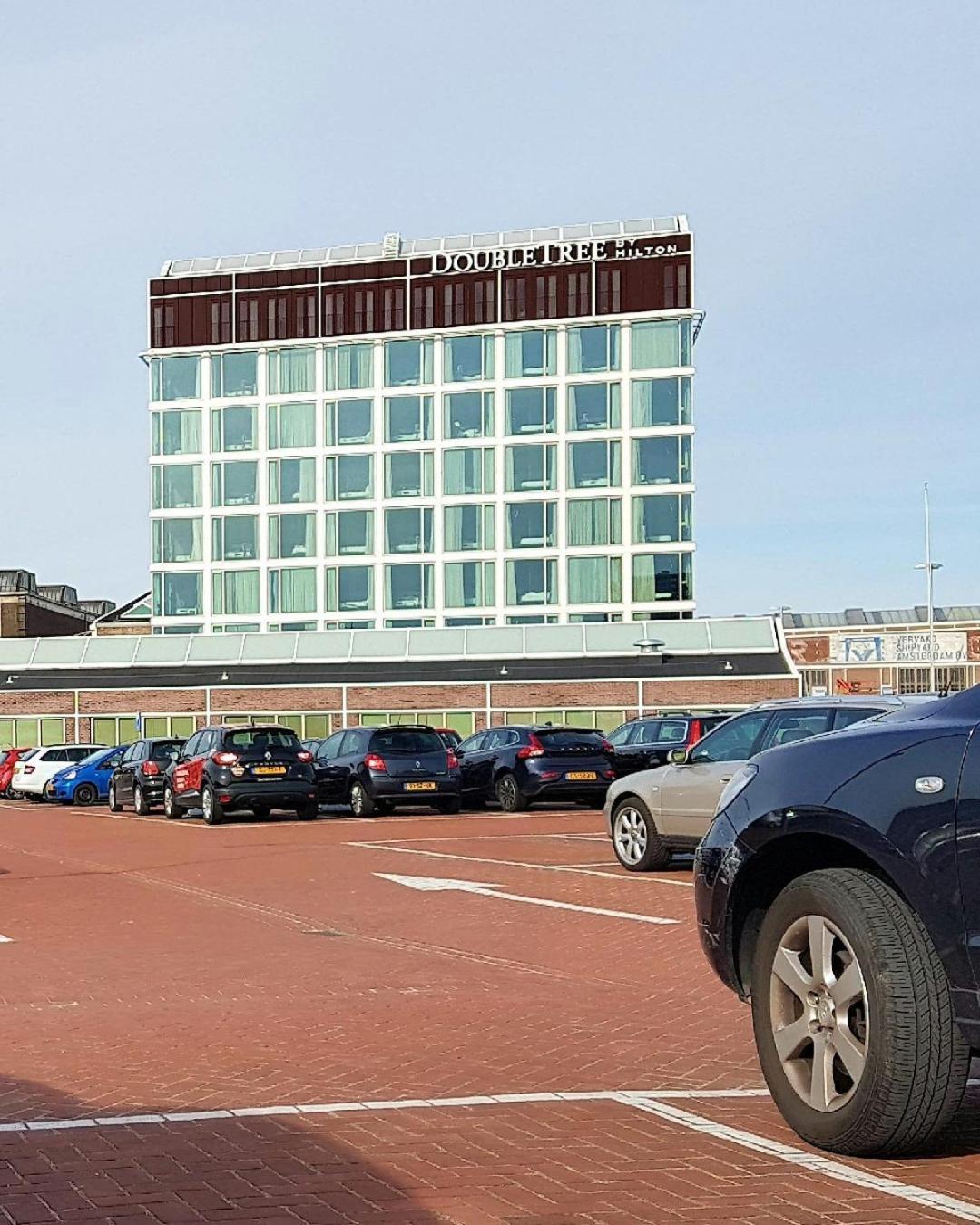 Doubletree By Hilton - Ndsm Wharf 4*