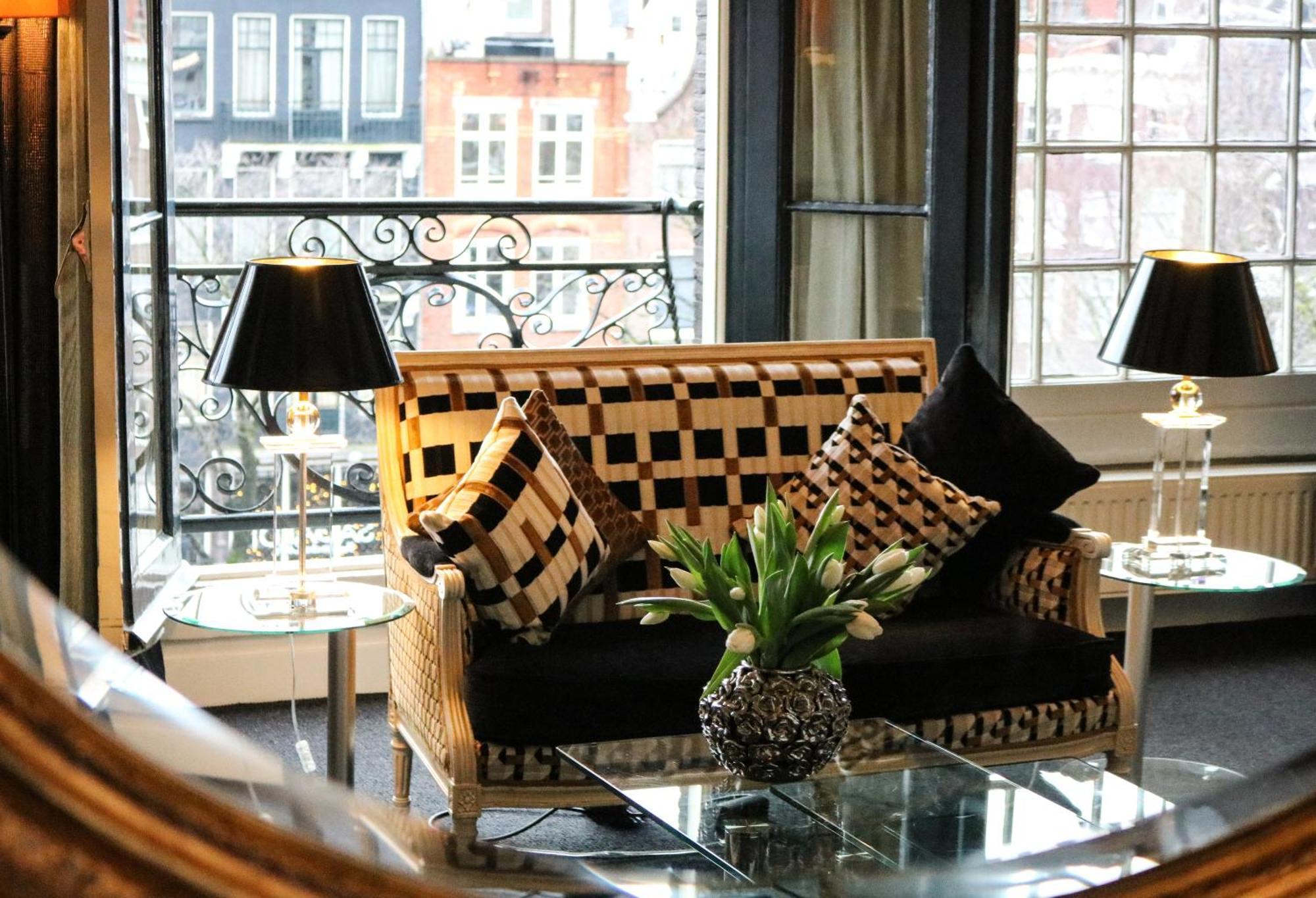 Hotel Ambassade 4*
