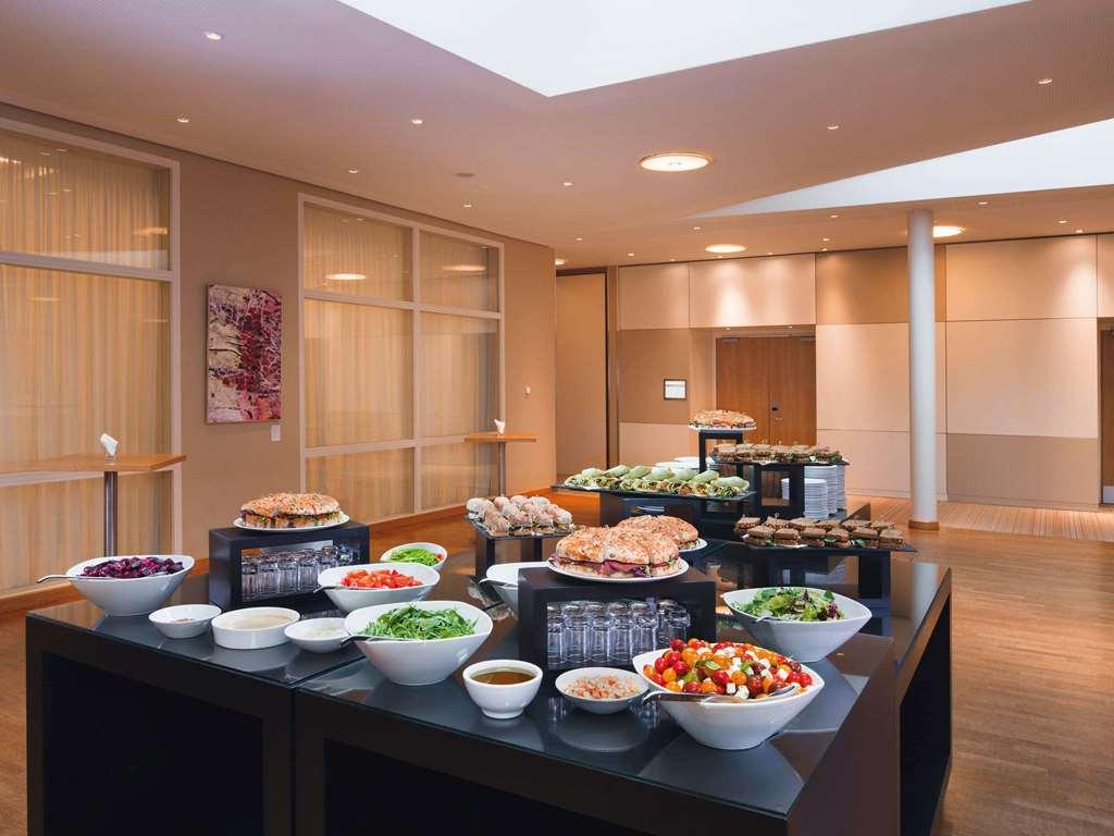 Mövenpick Centre Hotel 4*