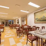 Rho Hotel