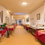Rho Hotel