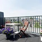 Central Rooftop Terrace Guest Suite