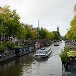 Canal Holiday Apartment