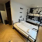 Heart Of Amsterdam Hostel