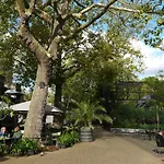 De Jonker Urban Studios & Suites