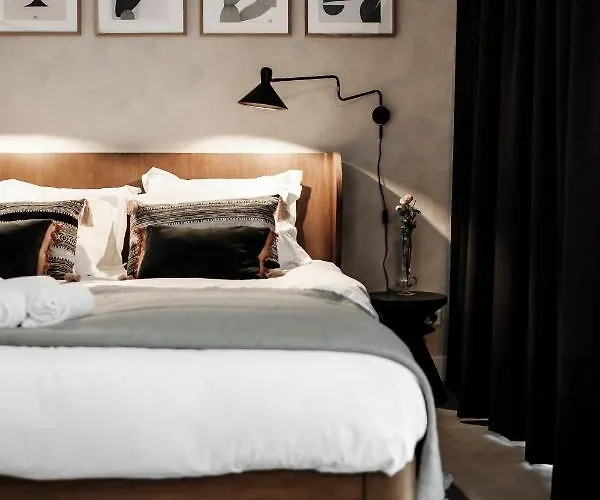 The Palamedes - Boutique Style Bed&Coffee