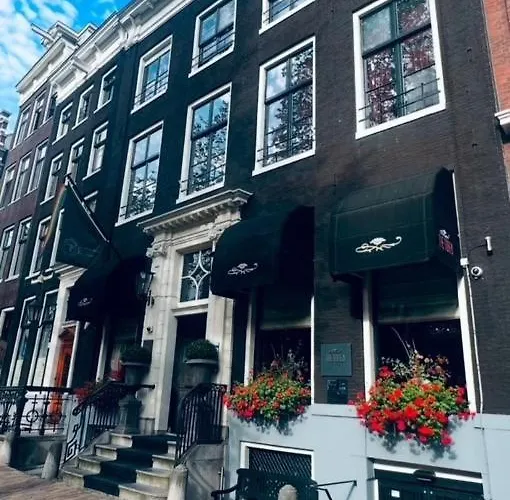 The Pavilions Amsterdam, The Toren