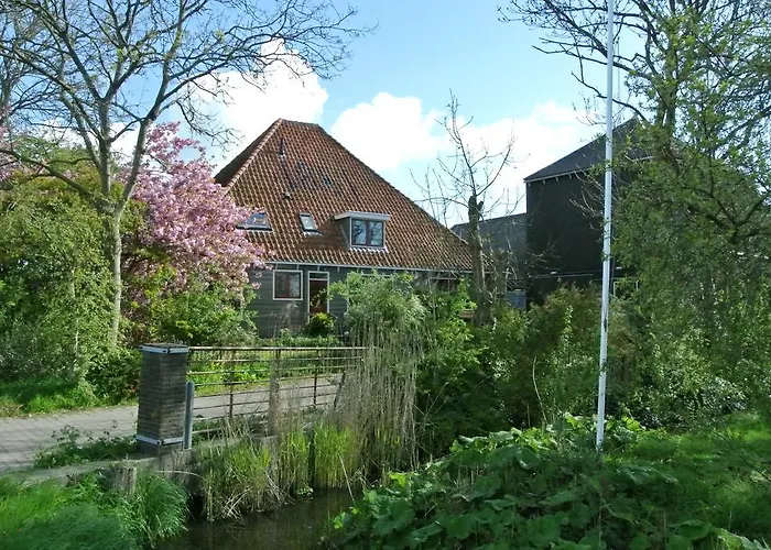 Appartement Voorhuis En Chalet Klein Waterland
