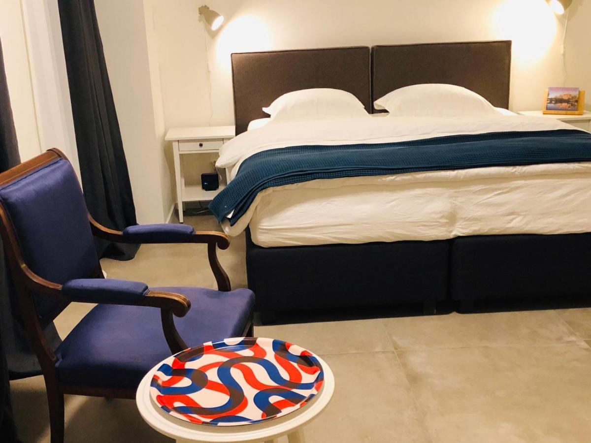 Bed & Breakfast Mondriaan 2*