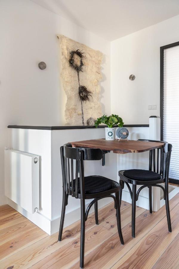 Gorgeous And Stylish Place For Two In Hip West! Appartement