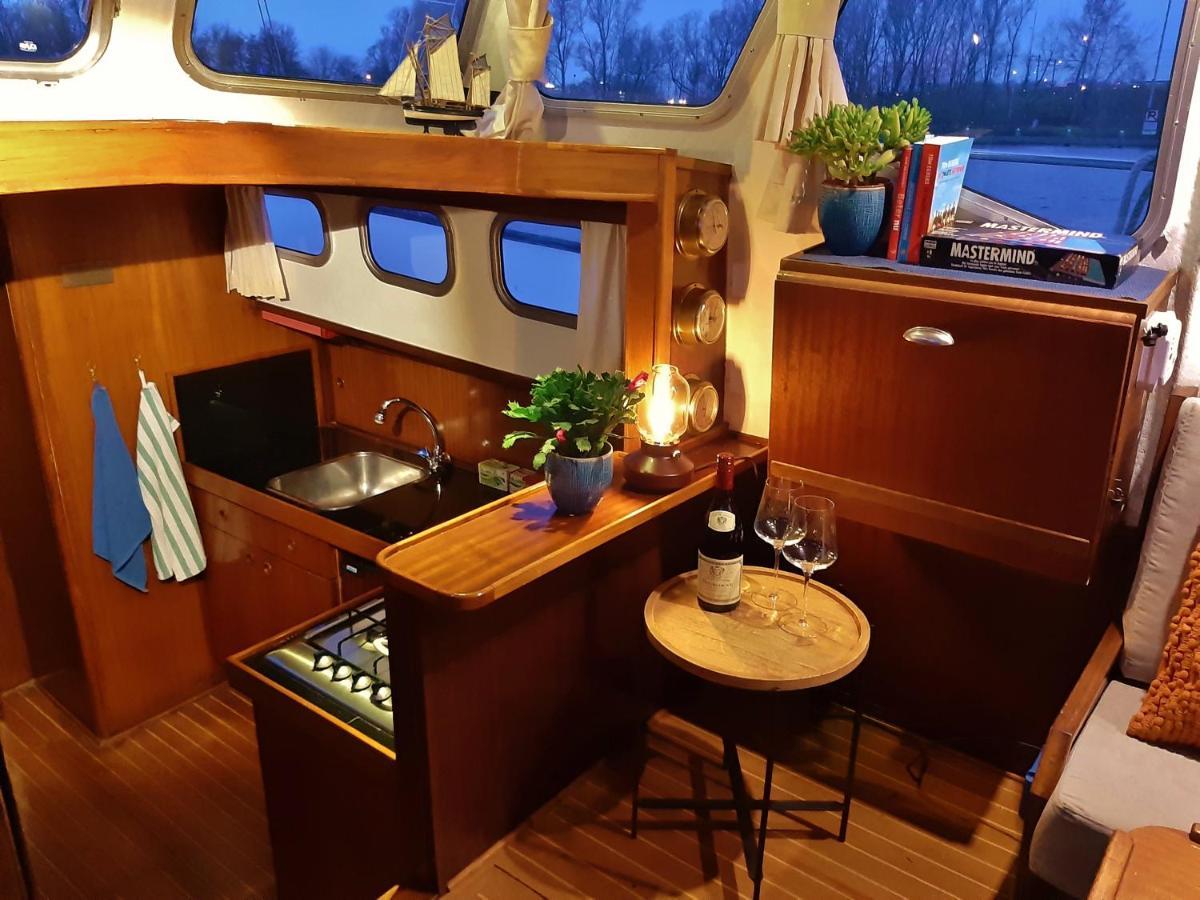 Motor Yacht Almaz * Amsterdam