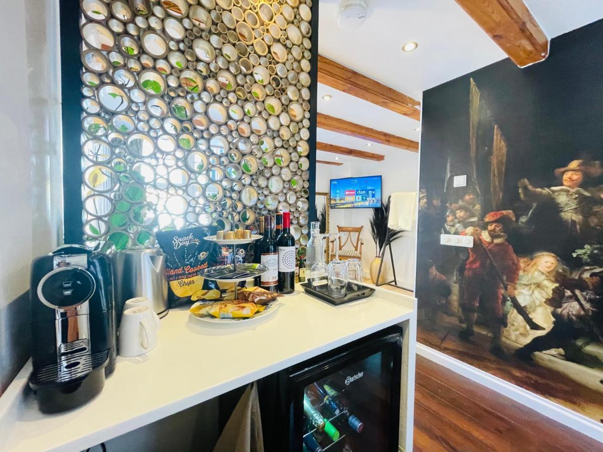Luxury Suites The Enlightened House Bed & Breakfast *