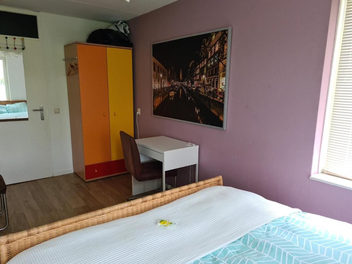 Accommodatie bij particulieren Royale En Schone Met Dakterras Amsterdam