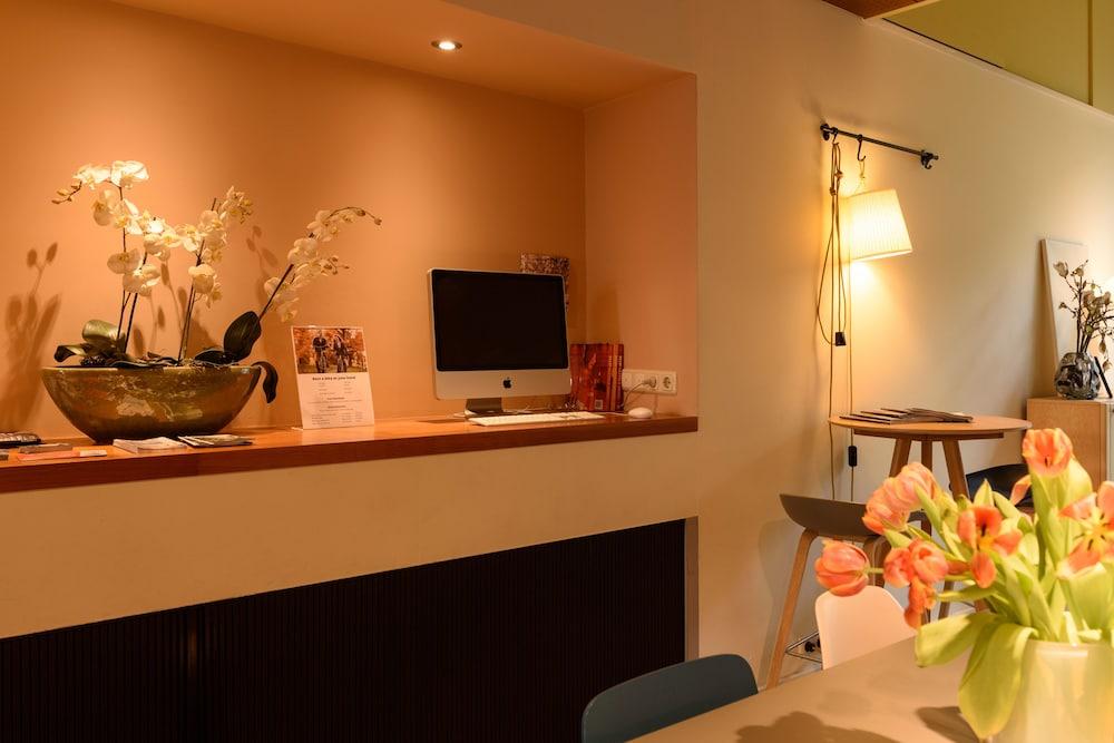 The Neighbour's Magnolia 3* Amsterdam