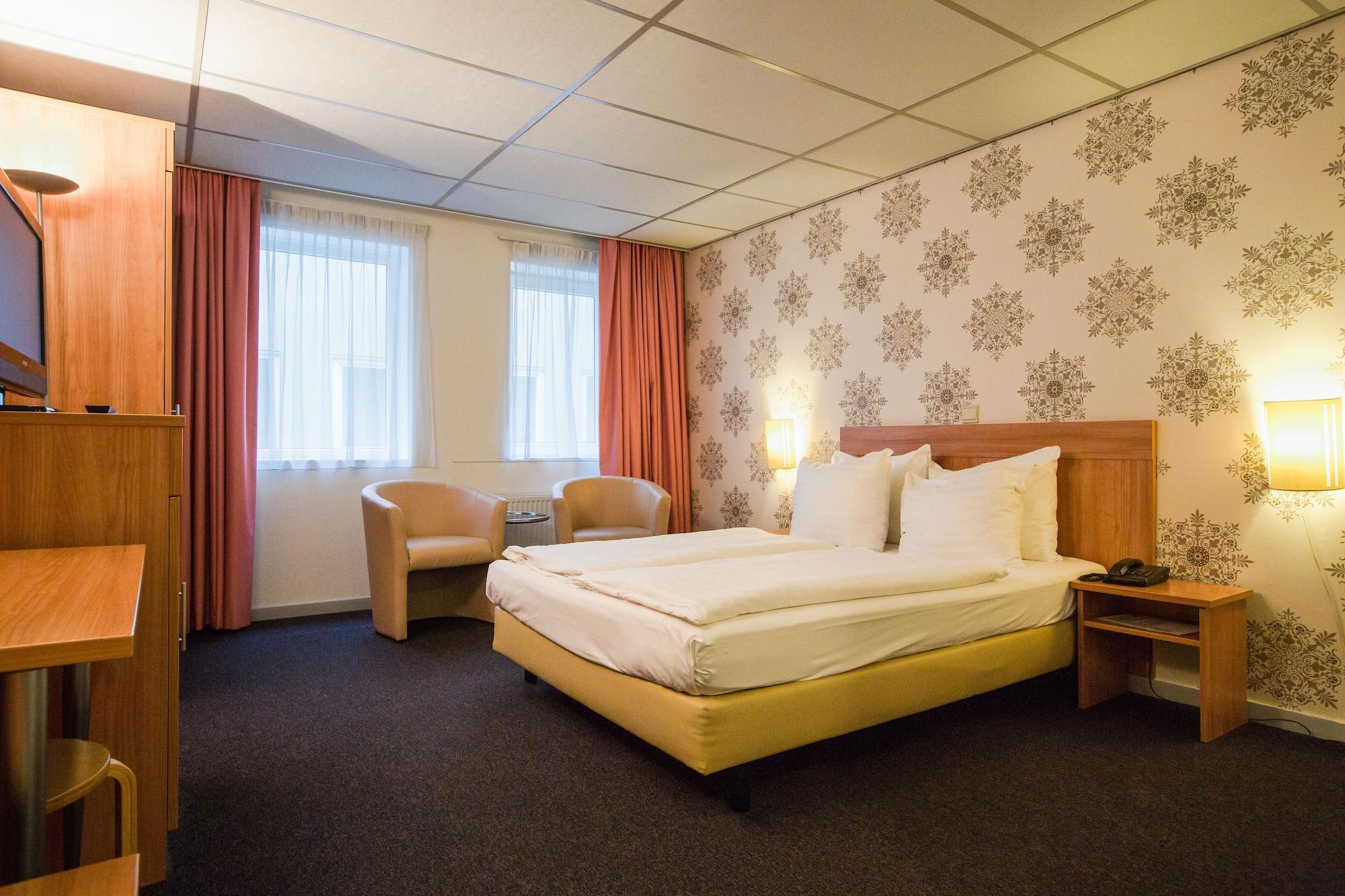 Hotel Rho 3*
