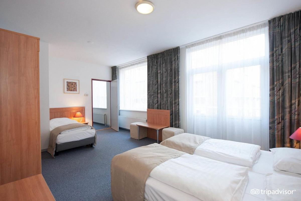 Hotel Rho 3*