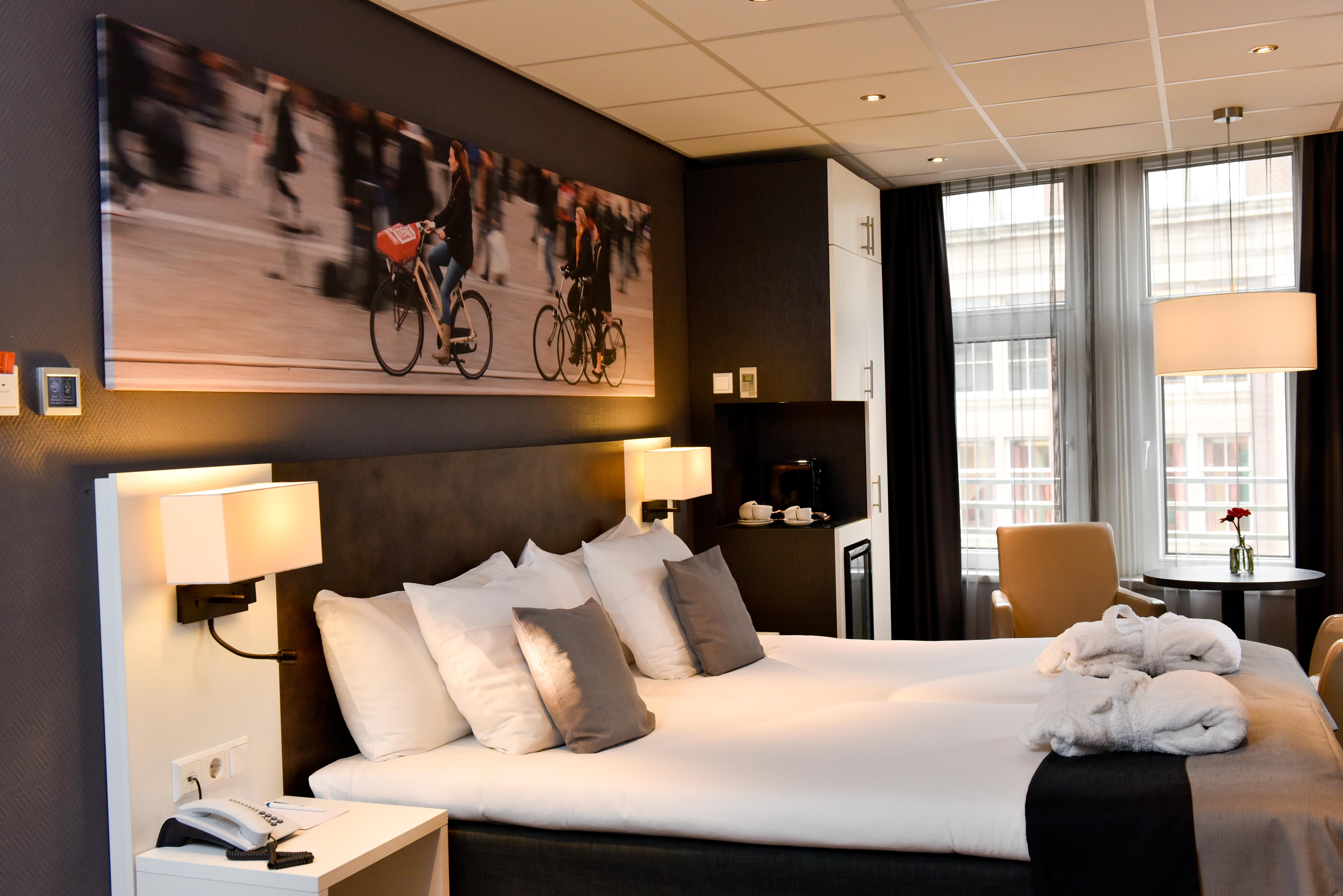 De Roode Leeuw Hotel 4*
