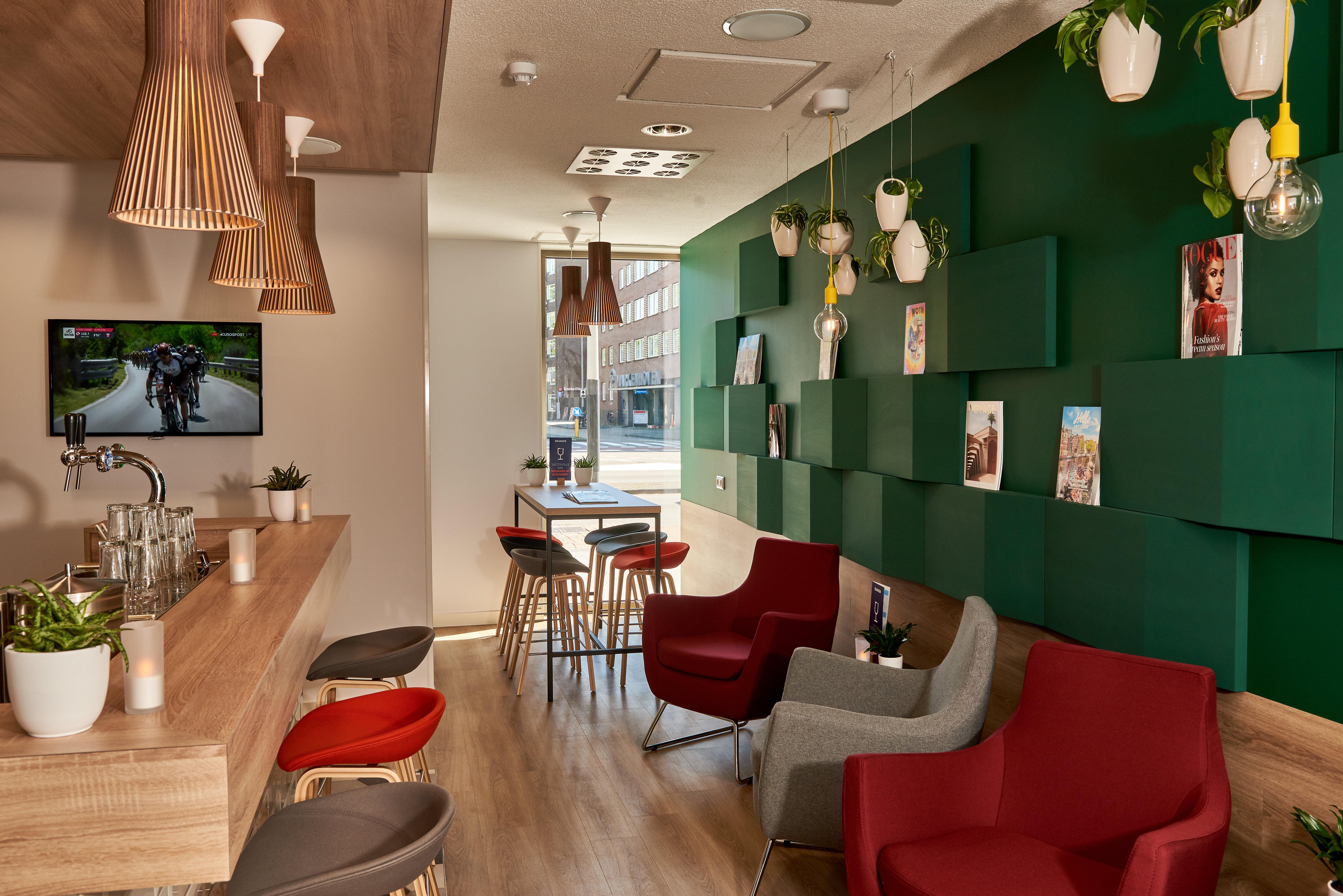 Express - Hall By Ihg Hotel 3*
