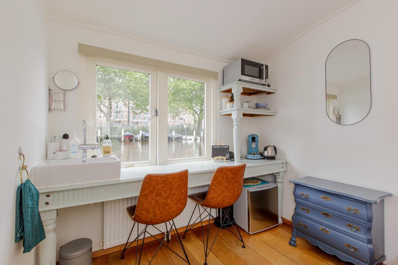 The Houseboat Family - De Jordaan Botel