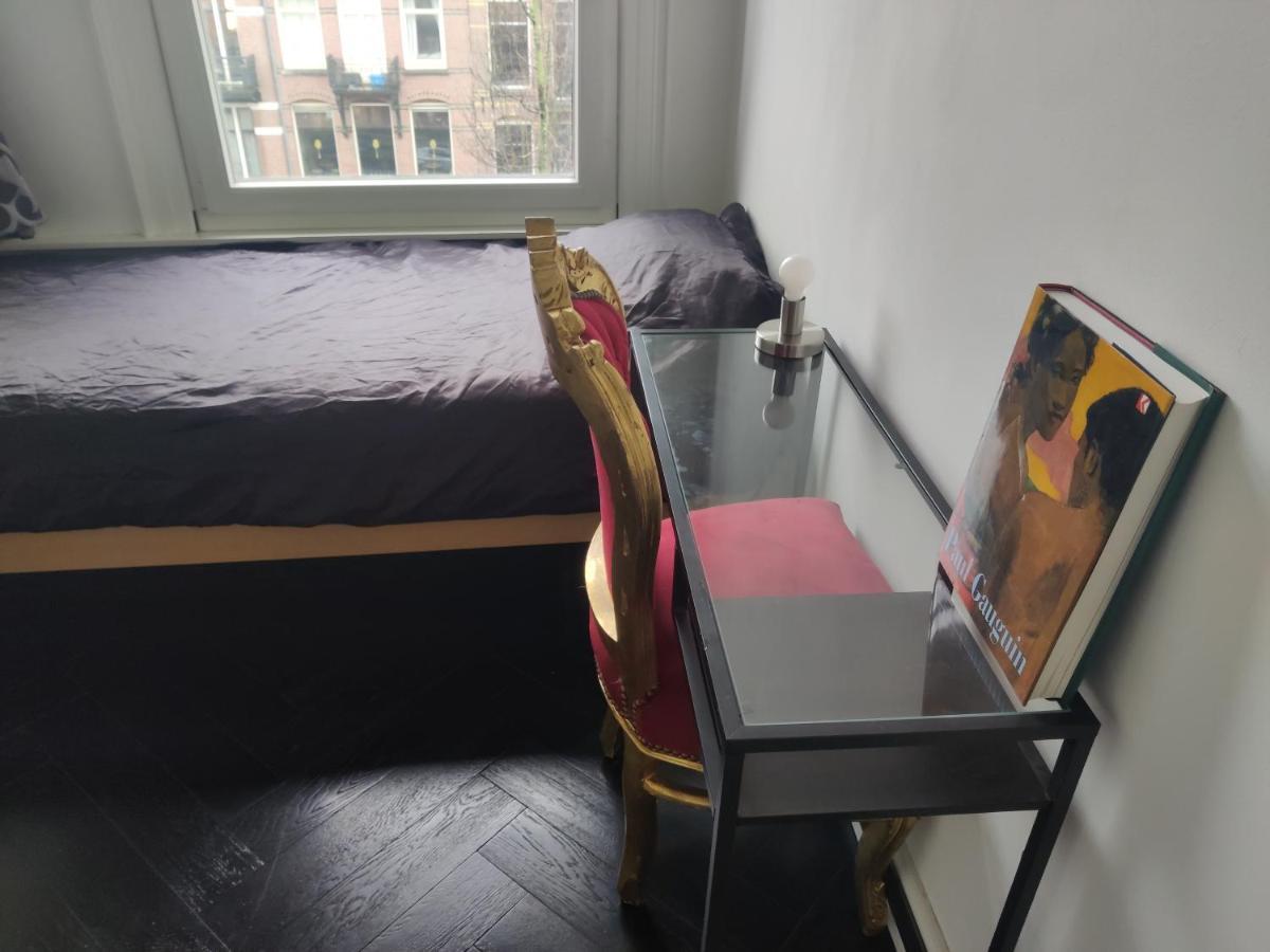 Sezane's Couette-café *