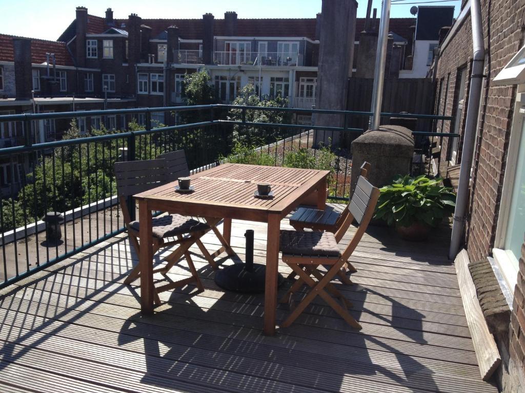 Dinteldroom Bed & Breakfast Amsterdam