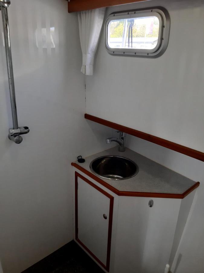 Motor Yacht Amazone Botel Amesterdão