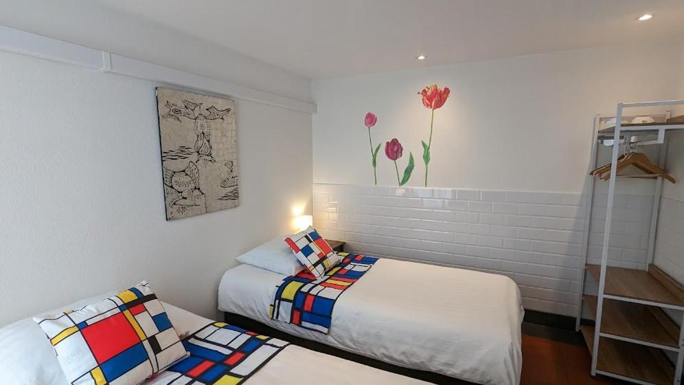 The In The Center Aparthotel