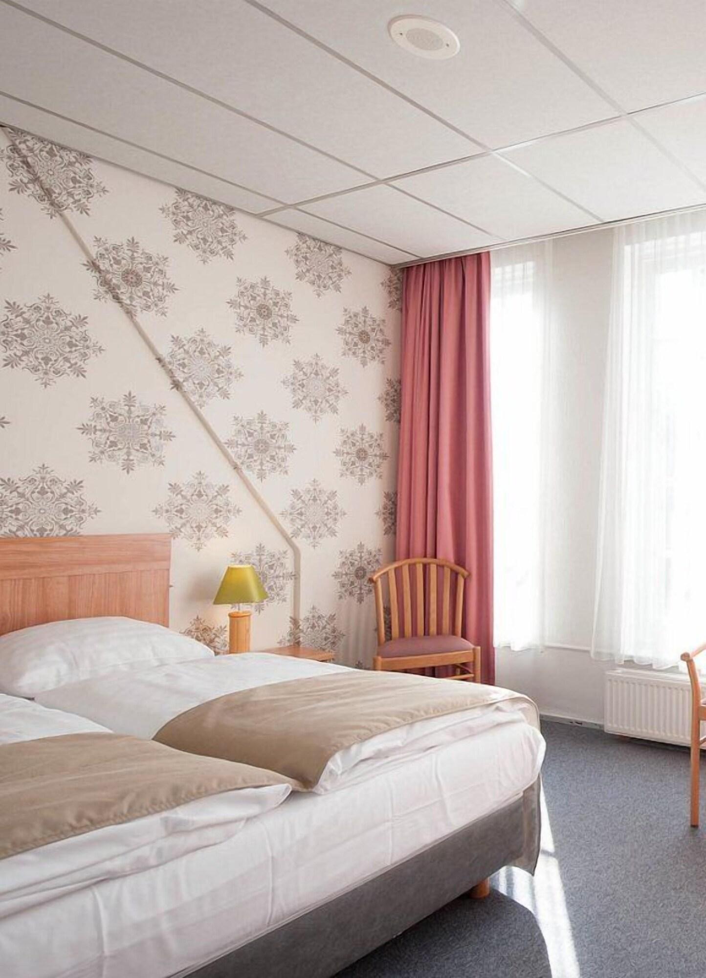 Hotel Rho