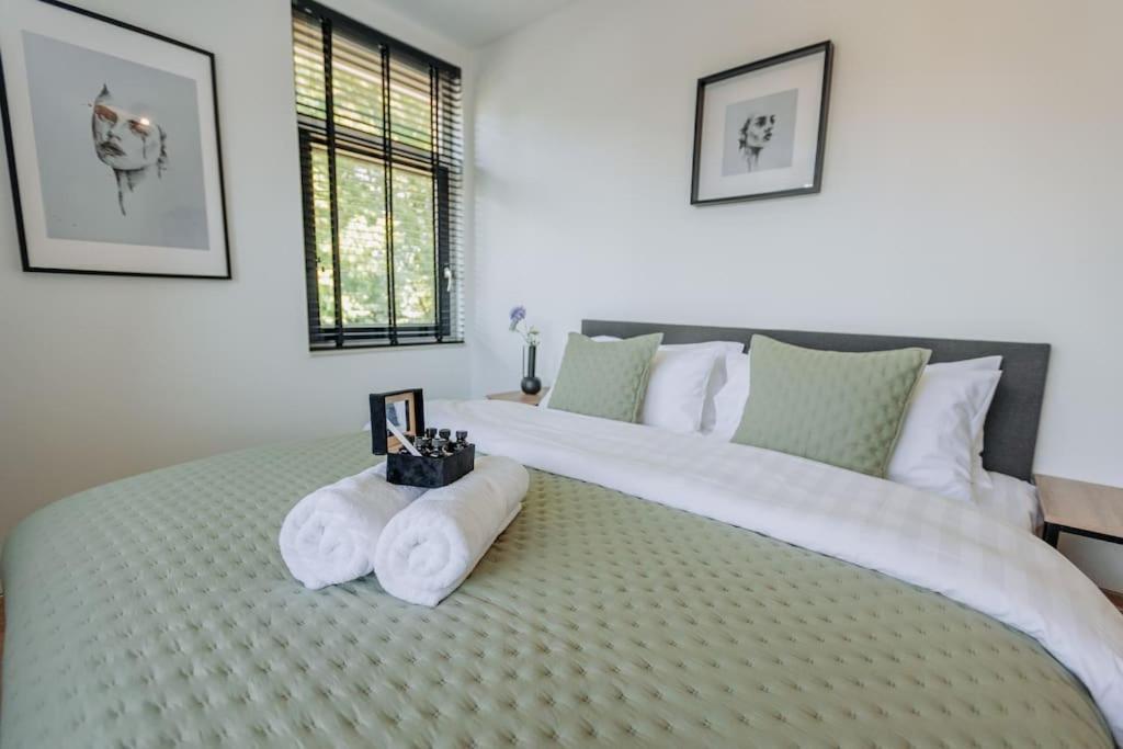 Brand New Luxurious 6 Bedroom In * Amsterdam