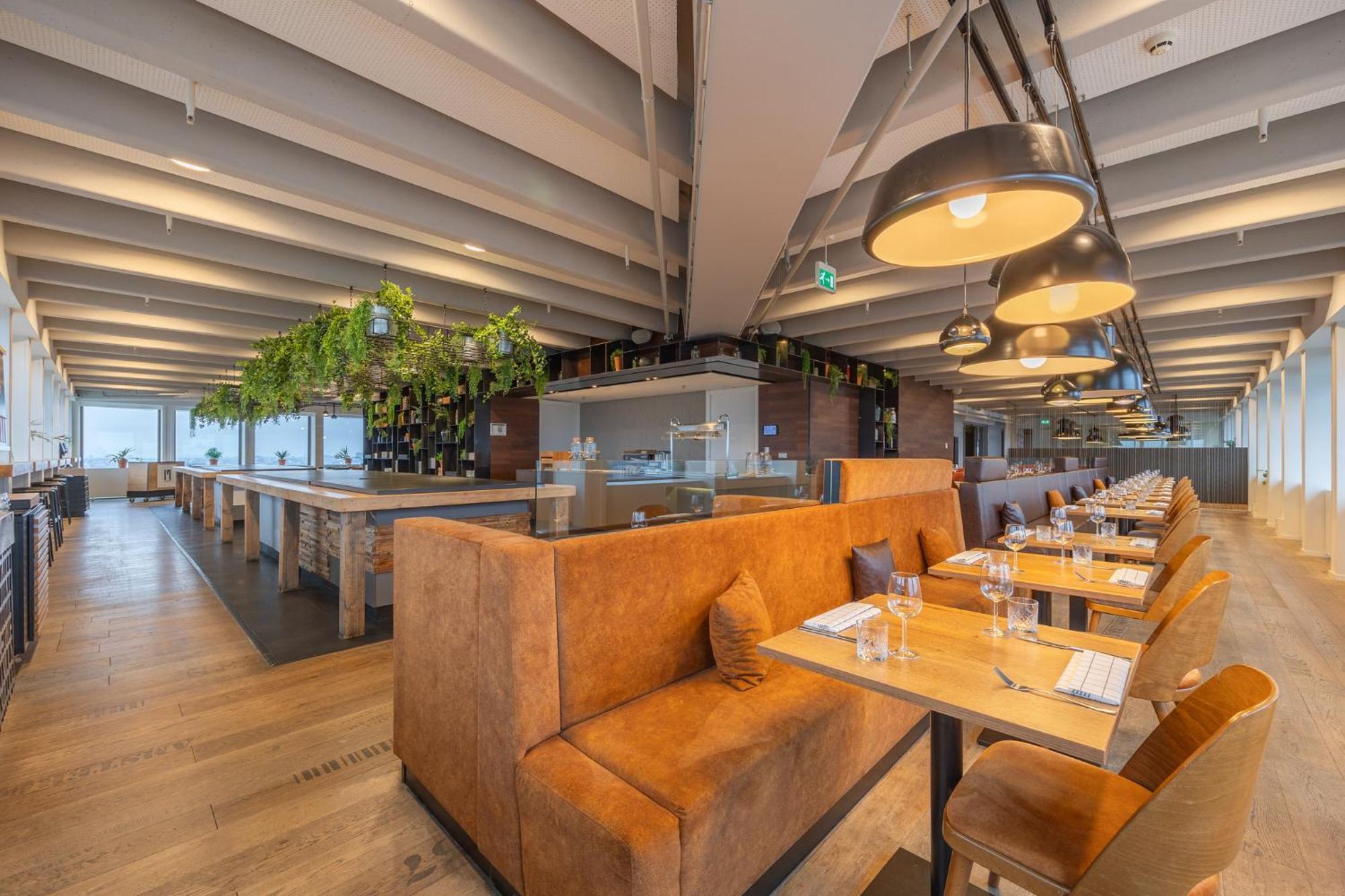 Hotel Leonardo Rembrandtpark 4*
