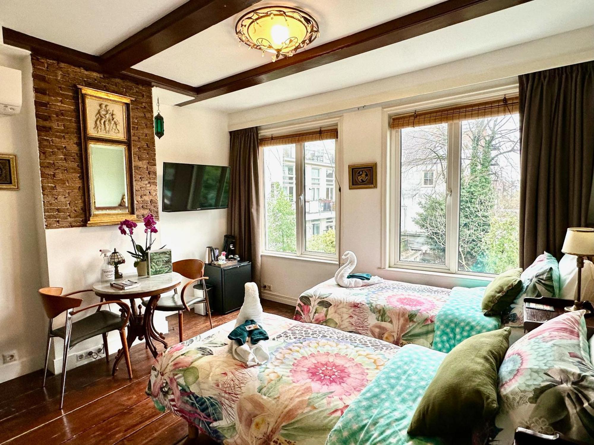 Barangay Bed & Breakfast Amsterdam