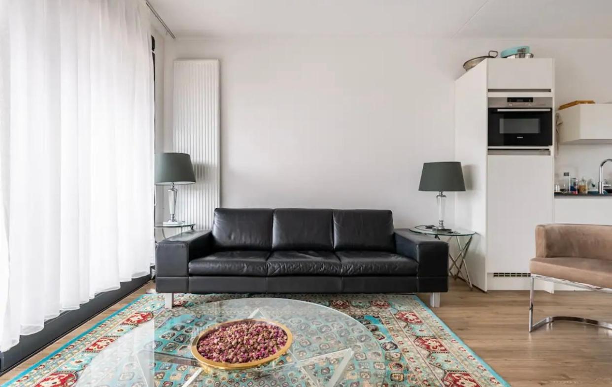 Apartamento 4-bedroom- Central Located- 120 Sqr Meter *