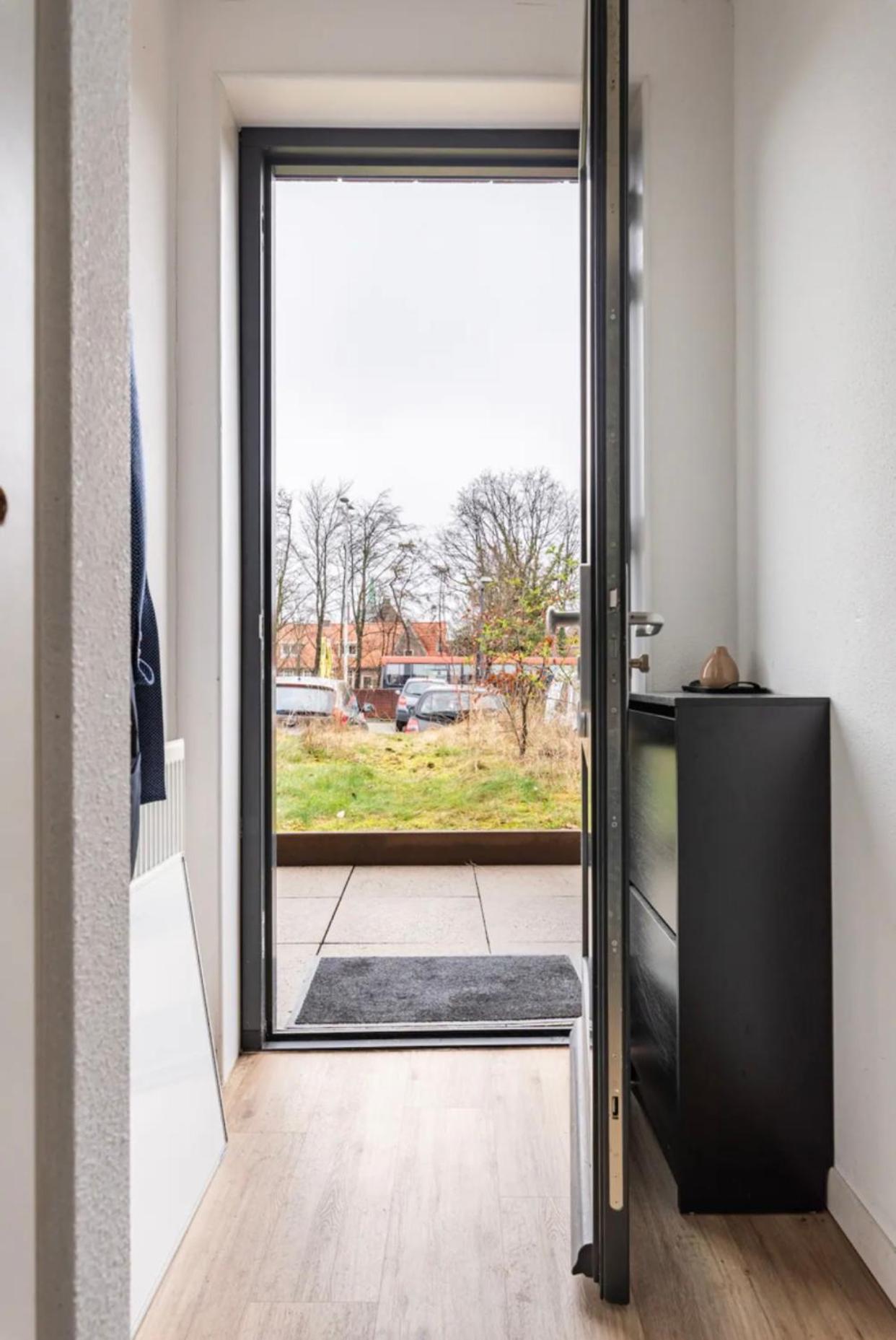 4-bedroom- Central Located- 120 Sqr Meter Apartamento