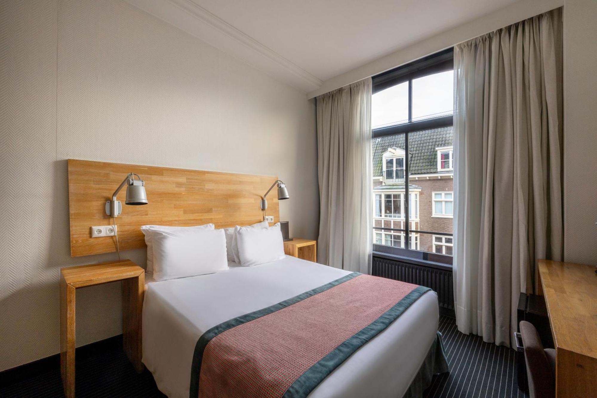 Catalonia Vondel 4* Amesterdão