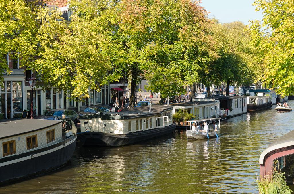 Botel Houseboat Prince-avalon Amsterdam