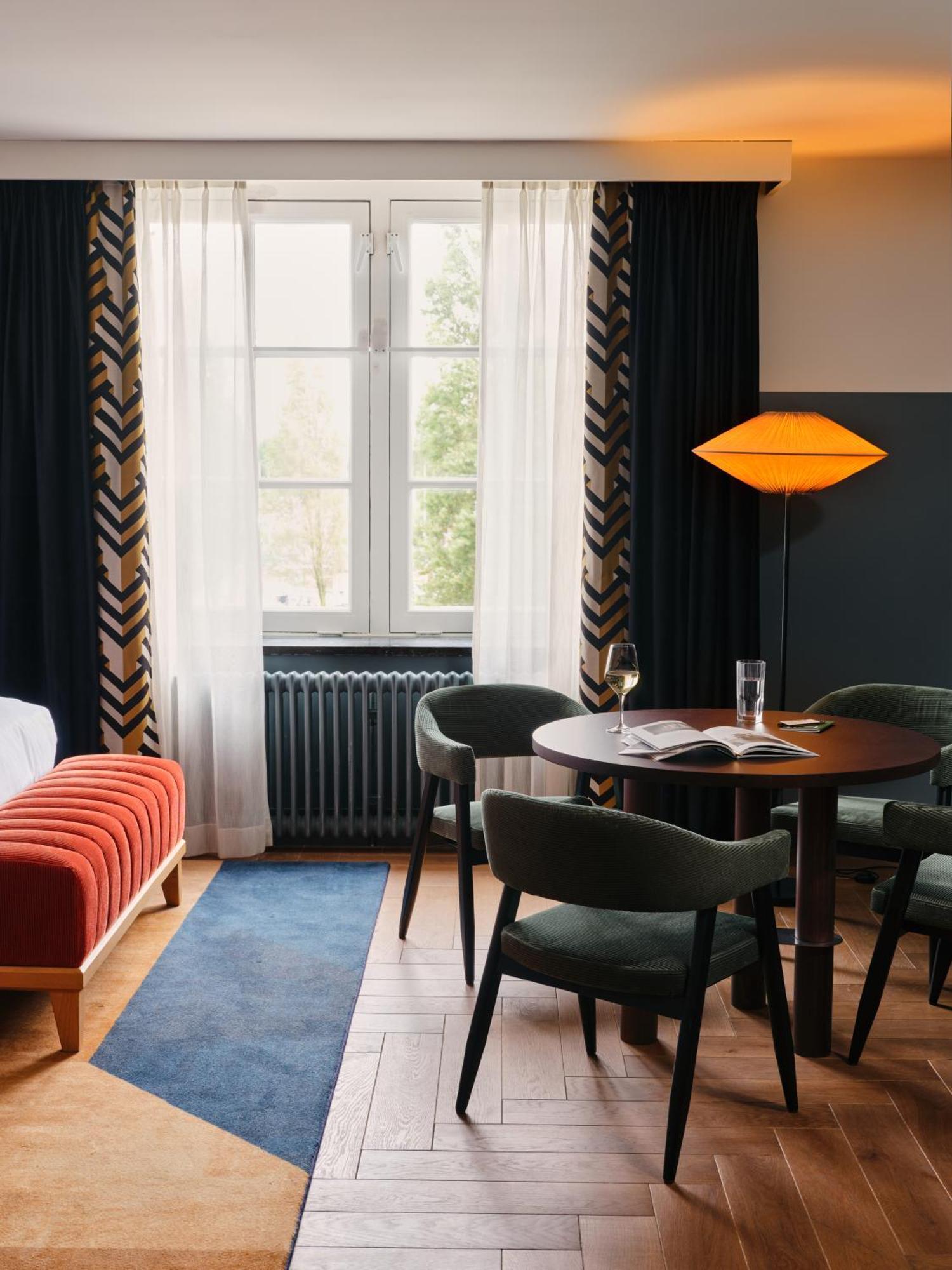 The Hoxton, Lloyd Hotel 4*