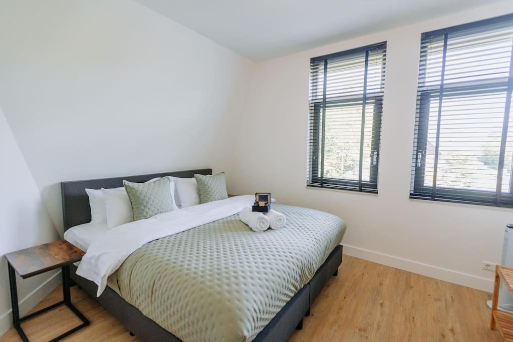Brand New Luxurious 6 Bedroom In Amsterdam