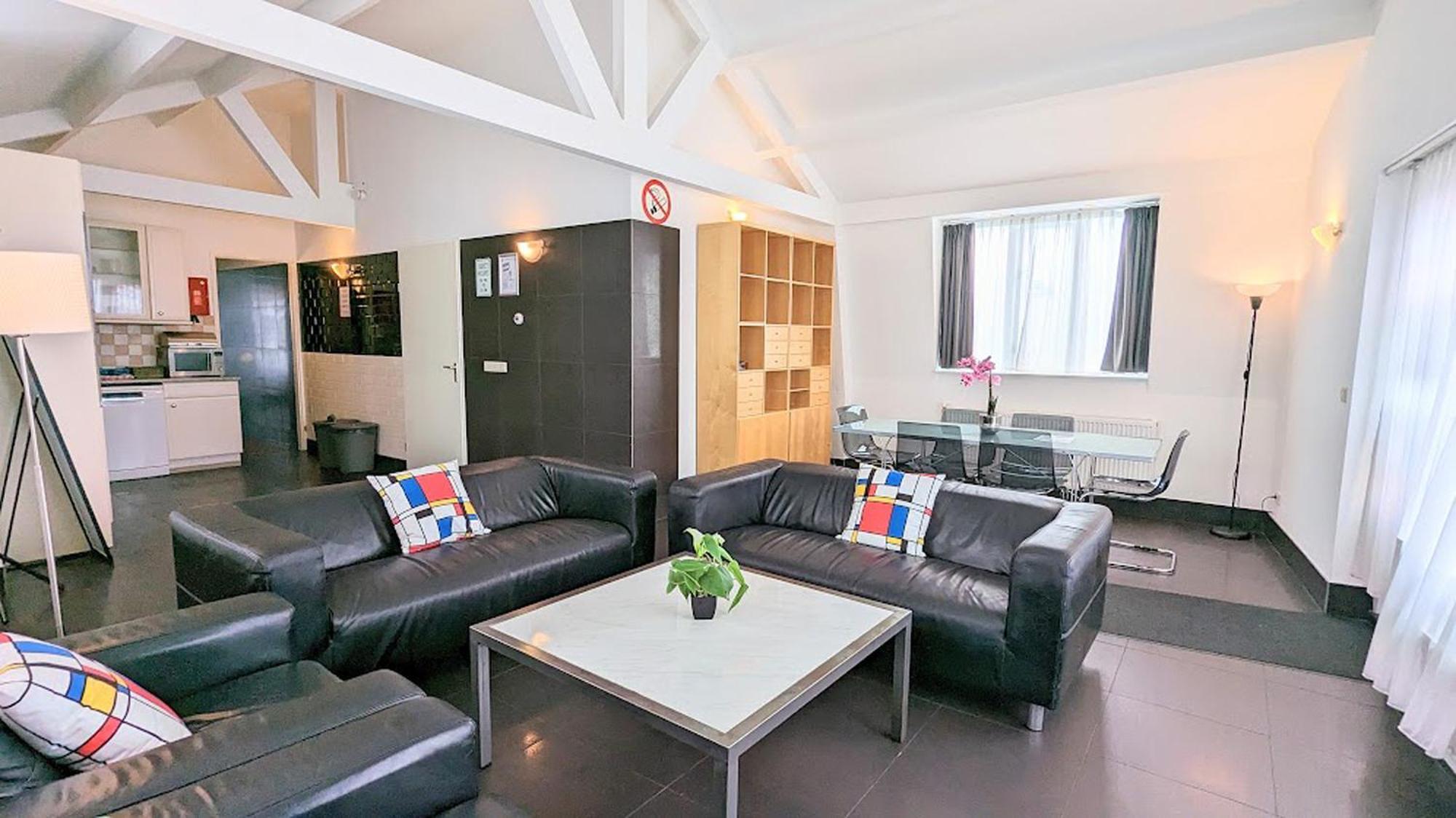The In The Center Aparthotel Amsterdam