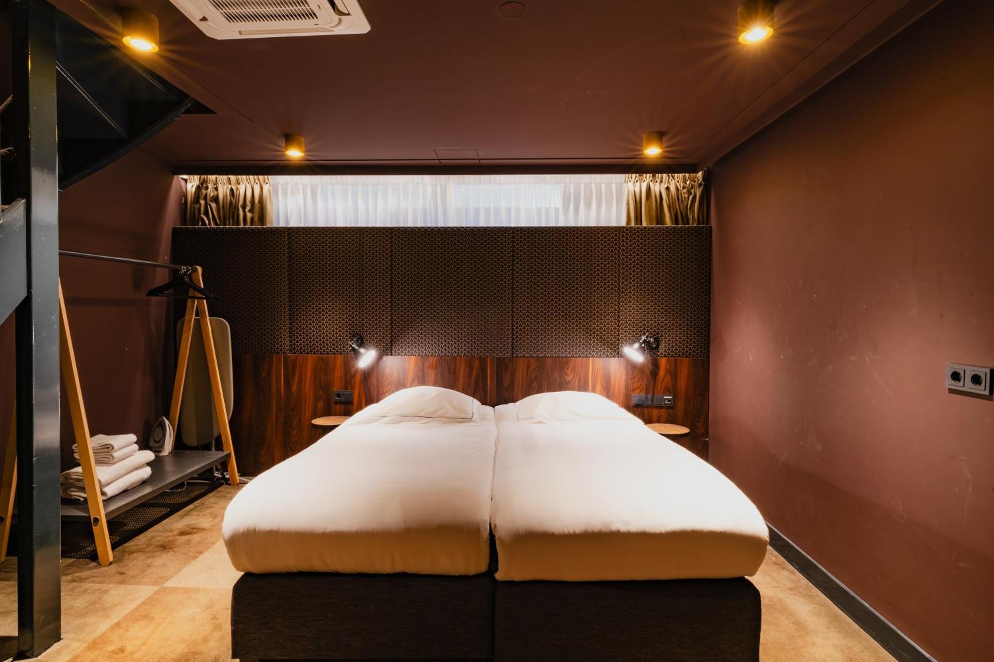 Hotel De Jonker Urban & 4*