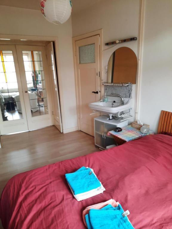 Apartment West *