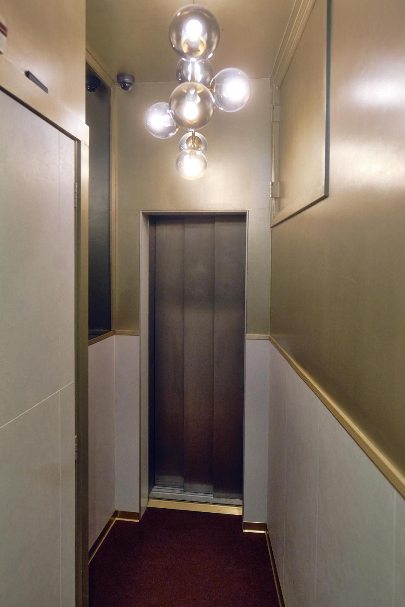 Amsterhome Hotel 3*