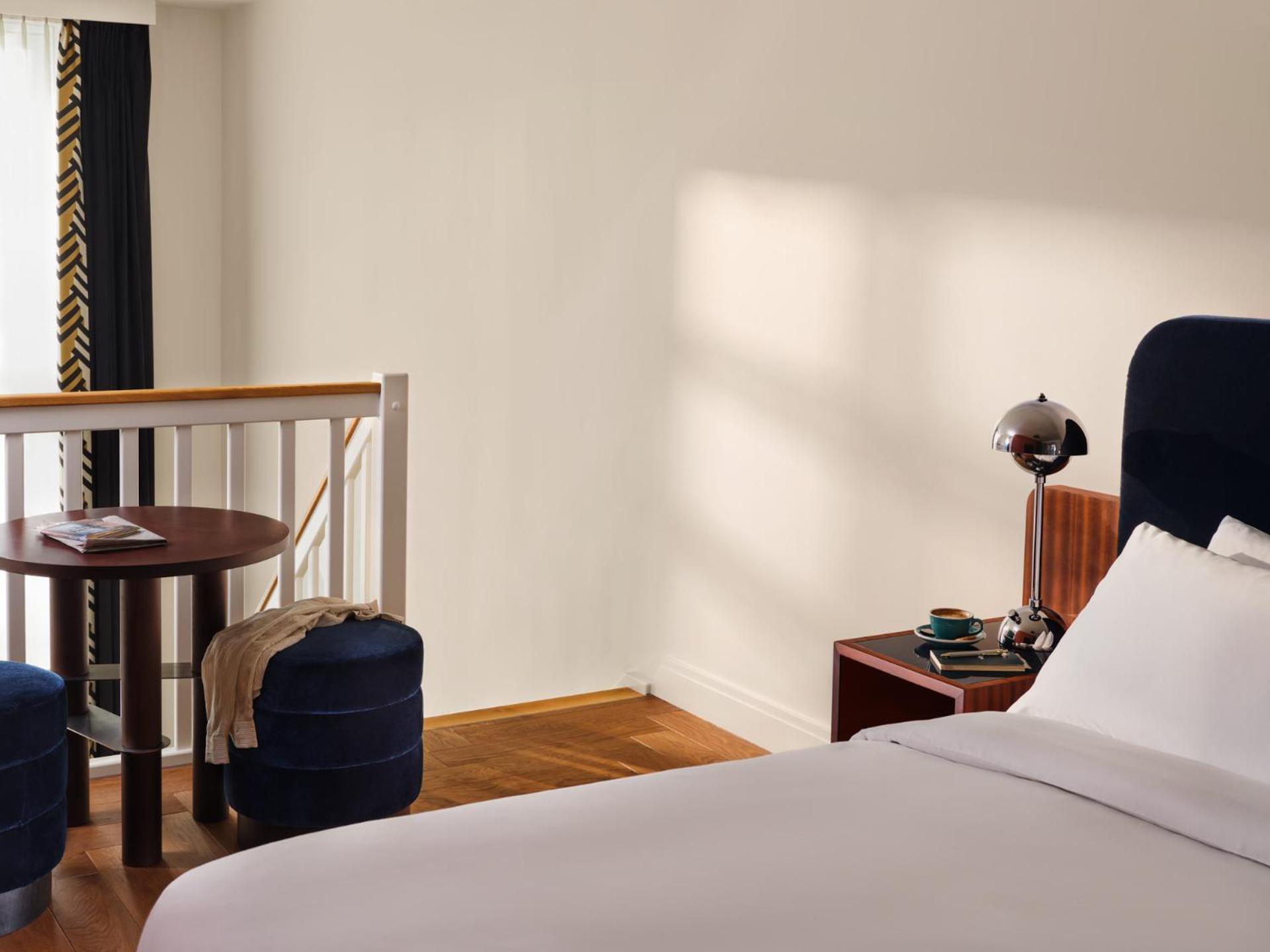 Hotel The Hoxton, Lloyd