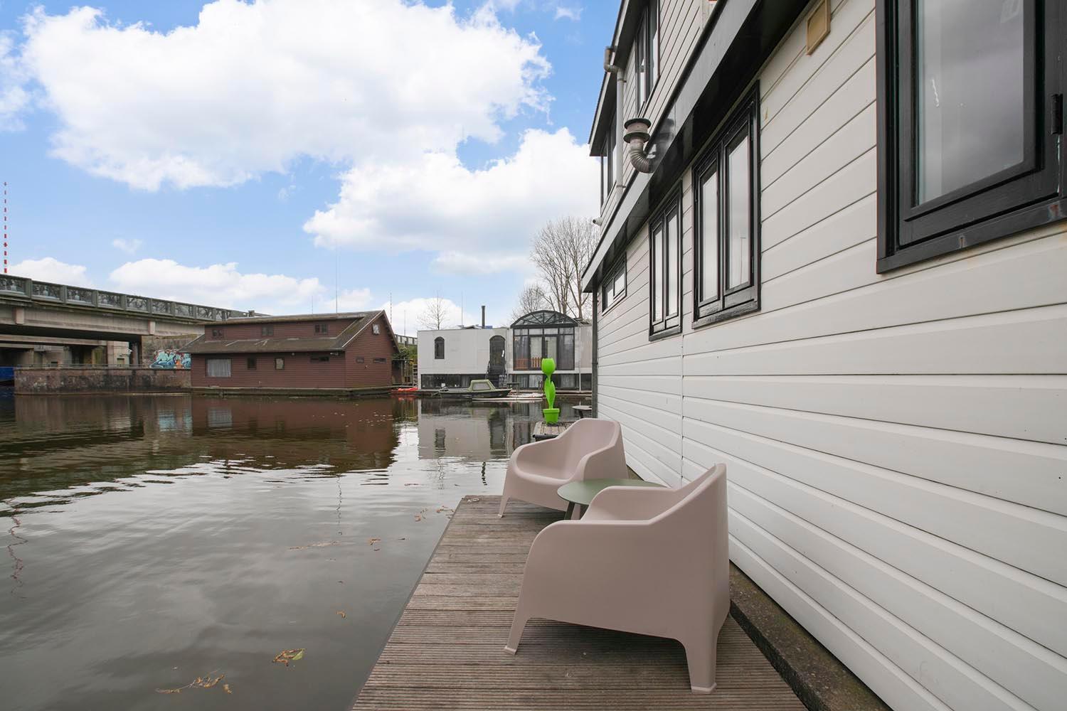 Houseboat The New - Nieuwe Acomodação com café da manhã 